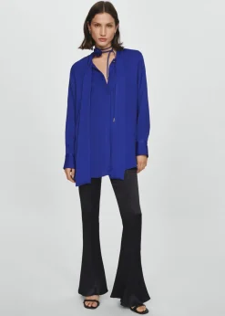 MANGO Koszule I Bluzki*Bluzka satynowa z chokerem z kwiatem