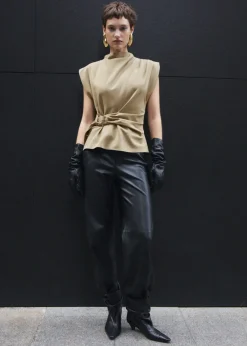 MANGO Koszule I Bluzki*Bluzka z poduszkami na ramionach i paskiem