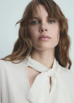 MANGO Koszule I Bluzki*Bluzka z wiązaniem przy dekolcie