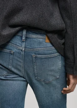 MANGO Dżinsy*Dżinsy Jan slim fit w kolorze średnim niebieskim z efektem znoszenia