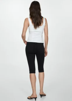 MANGO Dżinsy*Dżinsy slim capri z dekoracyjnymi szwami