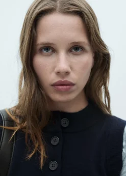 MANGO Kamizelki*Kamizelka z dzianiny z kołnierzem na guziki