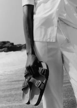 MANGO Skóra|Buty*Klapki ze skóry dwoiny ze sprzączką