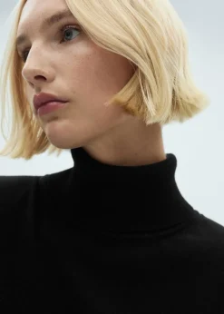 MANGO Sukienki I Kombinezony*Kombinezon z poduszkami na ramionach i paskiem