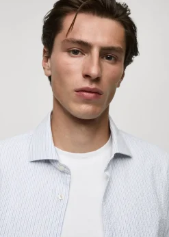 MANGO Koszule*Koszula regular fit z bawełnianej kory w paski