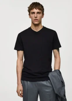 MANGO Koszulki*Koszulka slim fit z bawełny z dekoltem w serek