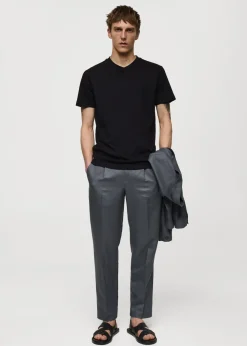 MANGO Koszulki*Koszulka slim fit z bawełny z dekoltem w serek