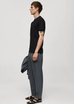 MANGO Koszulki*Koszulka slim fit z bawełny z dekoltem w serek