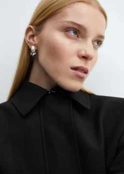 MANGO Kurtki*Krótka kurtka z poduszkami na ramionach