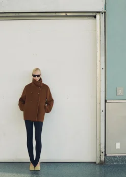 MANGO Płaszcze*Krótki płaszcz wełniany dwurzędowy