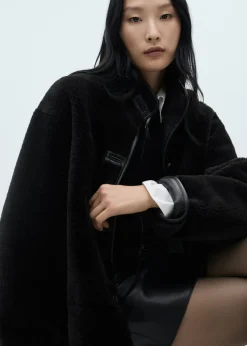 MANGO Płaszcze|Kurtki*Krótki płaszcz z imitacji futra