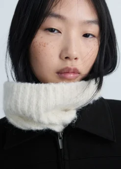 MANGO Kurtki*Kurtka o taliowanym kroju na zamek