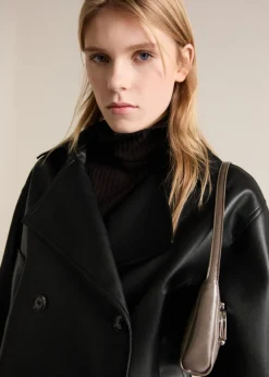 MANGO Płaszcze|Kurtki*Leather effect crop jacket