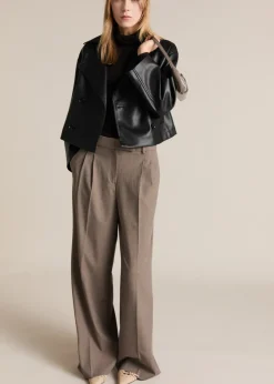 MANGO Płaszcze|Kurtki*Leather effect crop jacket