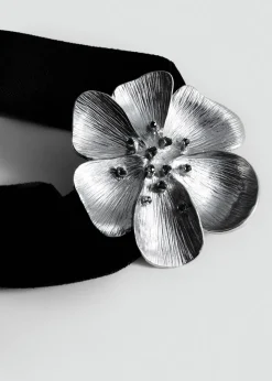 MANGO Biżuteria*Naszyjnik choker z kwiatem i kryształkami