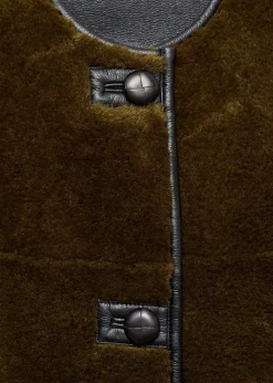 MANGO Płaszcze|Kurtki*Płaszcz z imitacji futra z aplikacjami