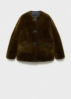 MANGO Płaszcze|Kurtki*Płaszcz z imitacji futra z aplikacjami