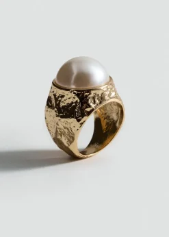 MANGO Biżuteria*Pierścionek z teksturą i perłą