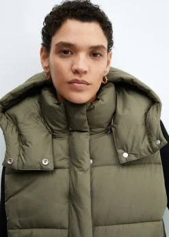 MANGO Płaszcze*Pikowana kamizelka z kapturem