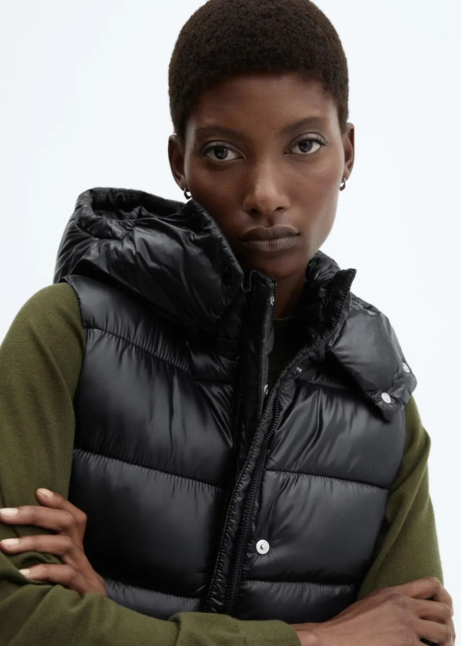 MANGO Kurtki|Kamizelki*Pikowana nieprzemakalna kamizelka z kapturem