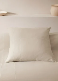 MANGO Poszewki Na Jaśki*Poszewka na jaśka z bawełny haftowana w linie 60 x 60 cm