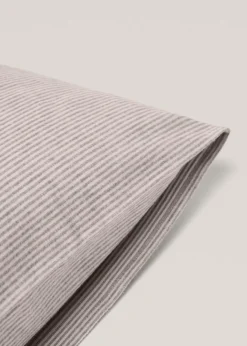 MANGO Poszewki Na Poduszki*Poszewka na poduszkę z bawełnianej flaneli w paski 50 x 75 cm