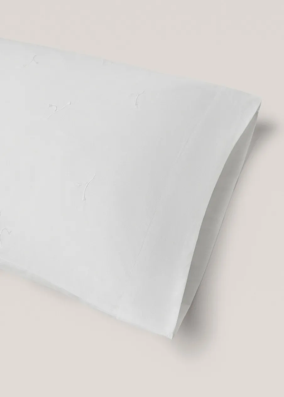 MANGO Poszewki Na Poduszki*Poszewka na poduszkę z bawełny z kwiatowym haftem 45 x 110 cm