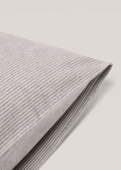 MANGO Poszewki Na Poduszki*Poszewka na poduszkę z bawełnianej flaneli w paski 60 x 60 cm