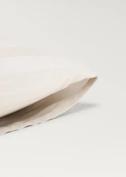 MANGO Poszewki Na Poduszki*Poszewka na poduszkę z satyny w drobne paski 60 x 60 cm