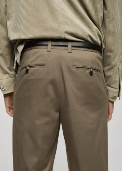 MANGO Spodnie*Spodnie z zaszewkami i podwiniętymi nogawkami