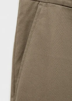 MANGO Spodnie*Spodnie z zaszewkami i podwiniętymi nogawkami