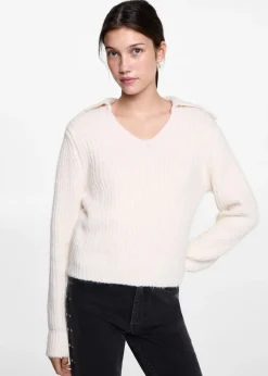MANGO Swetry I Kardigany*Sweter z dzianiny z dekoltem w szpic