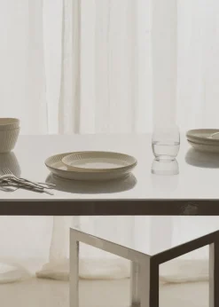 MANGO Zastawa Stołowa*Talerz deserowy z wypukłym wzorem w fale