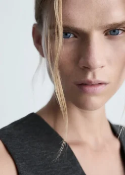 MANGO Kamizelki*Taliowana kamizelka na guziki