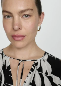 MANGO Sukienki I Kombinezony*Wzorzysta sukienka z wiązaniem